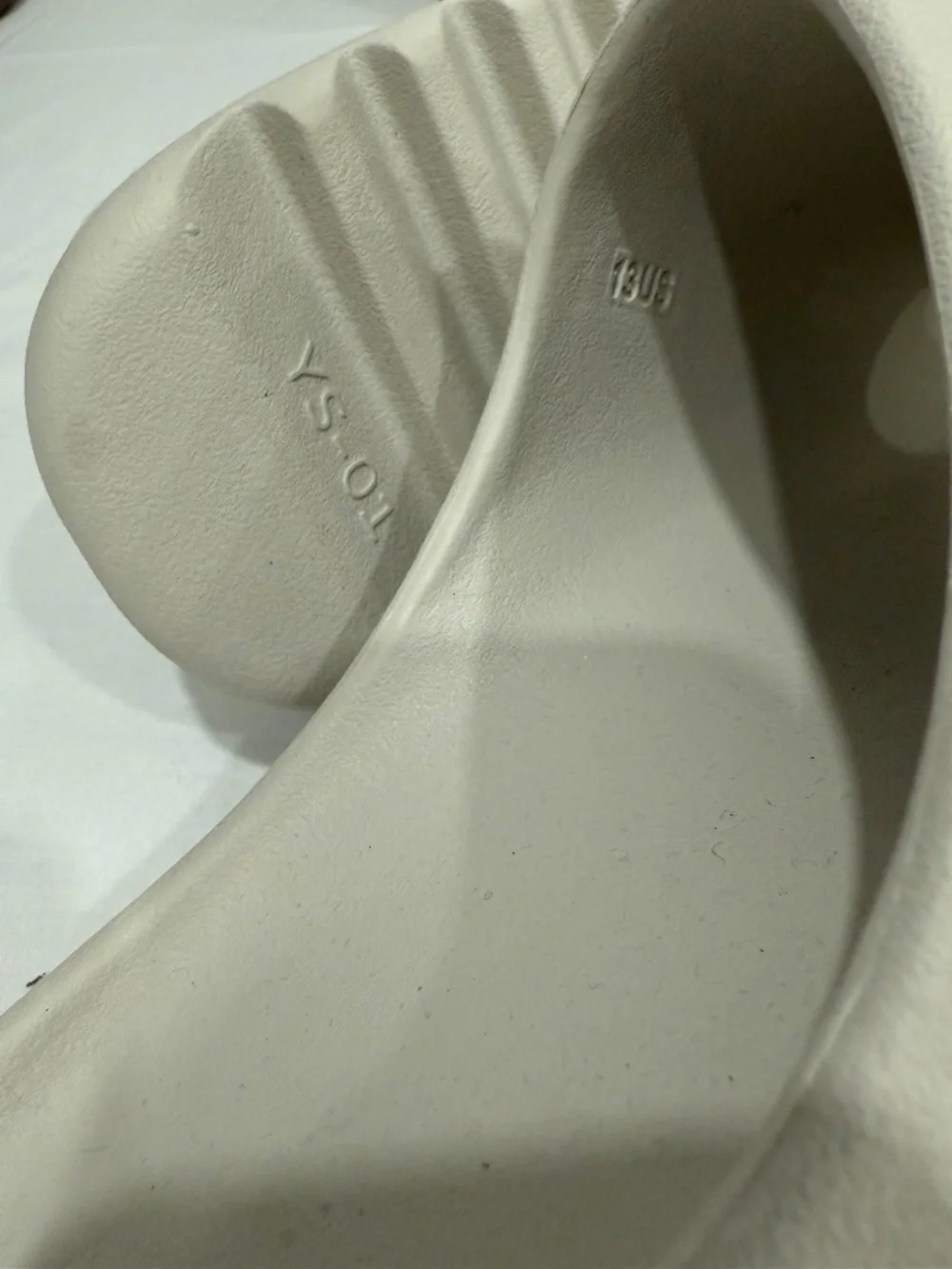 Used W/O Box! Men's Yeezy YS-01 Beige Cream Comfy Summer Sandal Slides Size 13